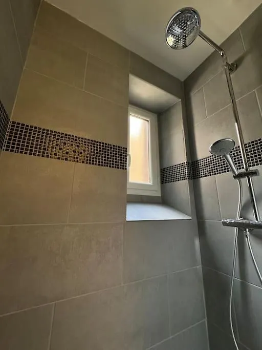 Studio Neuf Proche Gare De Grenoble Apartment